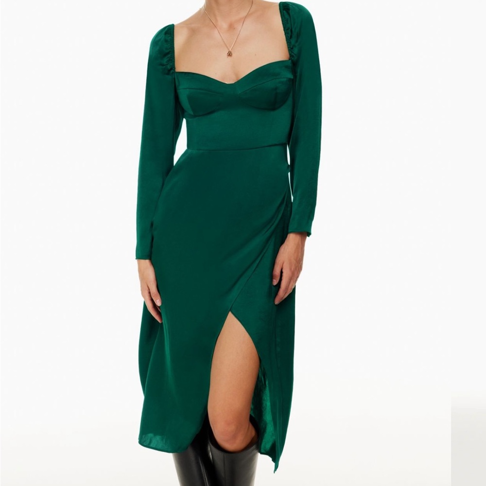 Aritzia Masquerade Dress - Aventurine Green - Size 10